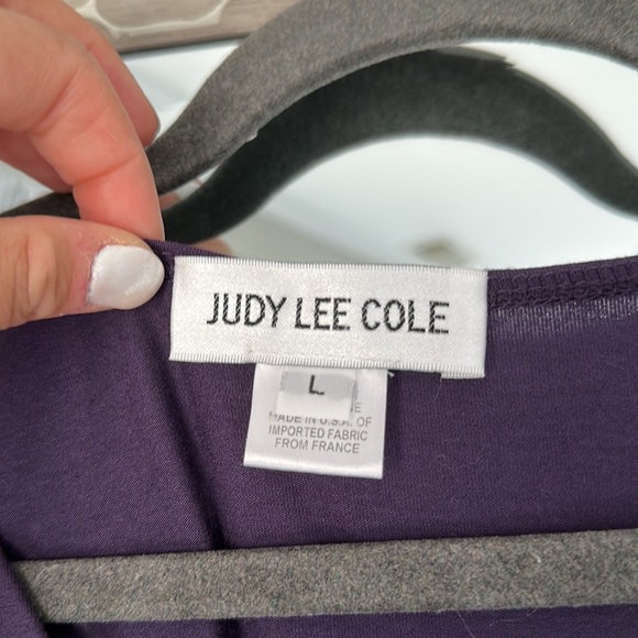 Judy Lee Cole Cowl neck - Picture 3 of 3